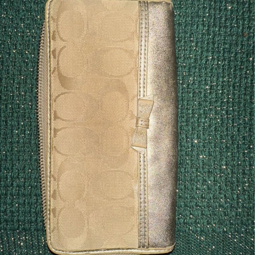 Coach Gold Logo Full Zip Wallet